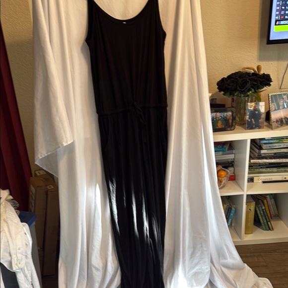 Black Wide-Leg Spaghetti Strap Jumpsuit – Size L – NWOT - Picture 4 of 8